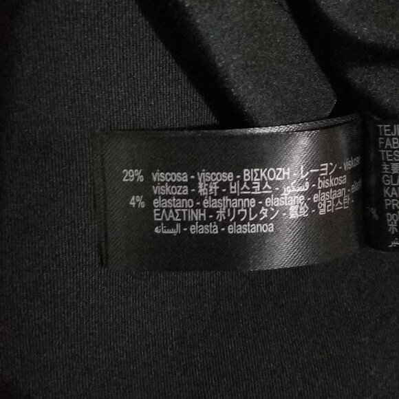 NWT MINI BLACK SKIRT - Picture 6 of 7